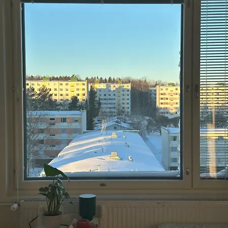 Bright & Cozy Female Guests Only
